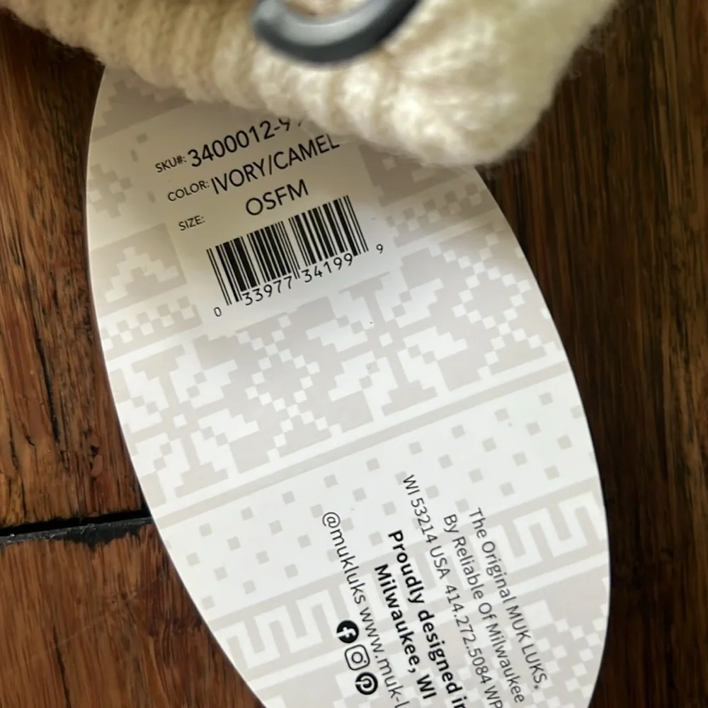 NWT Muk Luks Wool Knit Gloves Fair Isle Touch Screen Compatible